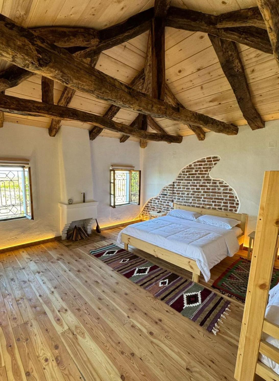 Guesthouse Vitoria - Mrizi I Zanave Fishte Exterior photo